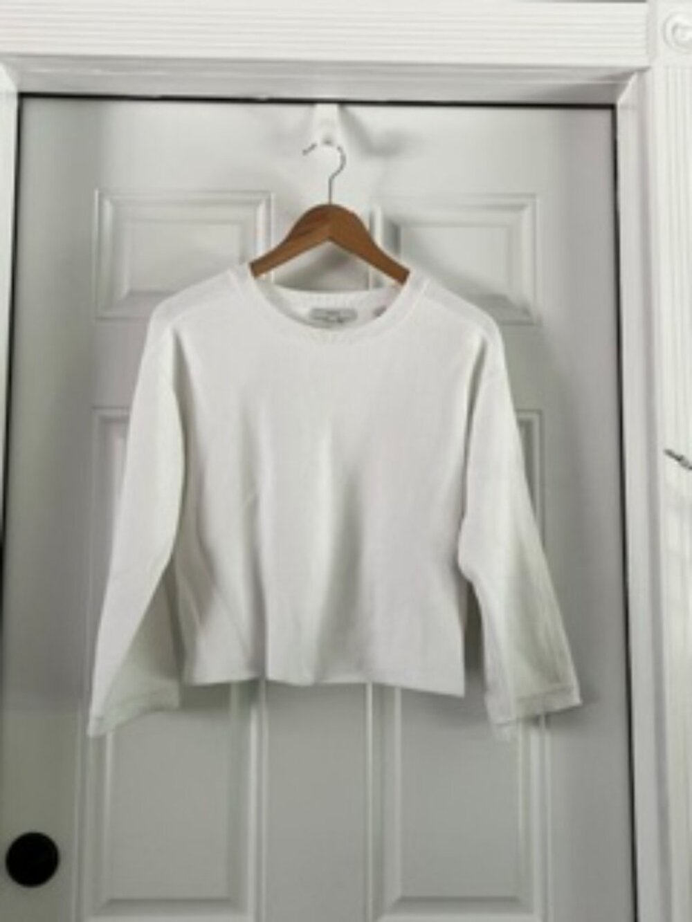 Vince mid-weight white boxy sweater, size XXS (fits like a very roomy small).